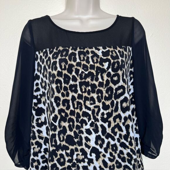 Vince Camuto Leopard Print Black Chiffon Asymmetric Hem Top Women Size Medium - Picture 3 of 11